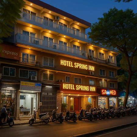 Fabhotel Spring Inn - Nr Borivali Station Malad Екстериор снимка