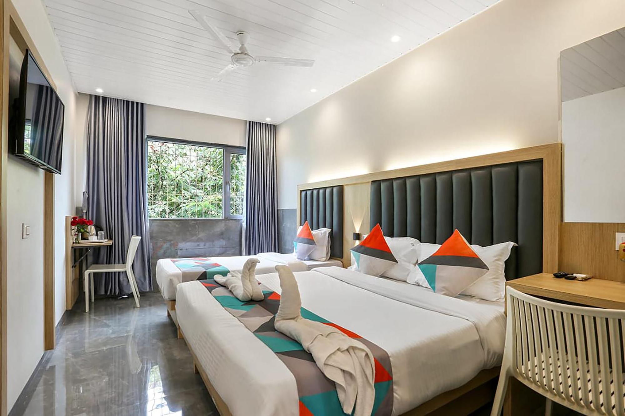 Fabhotel Spring Inn - Nr Borivali Station Malad Екстериор снимка
